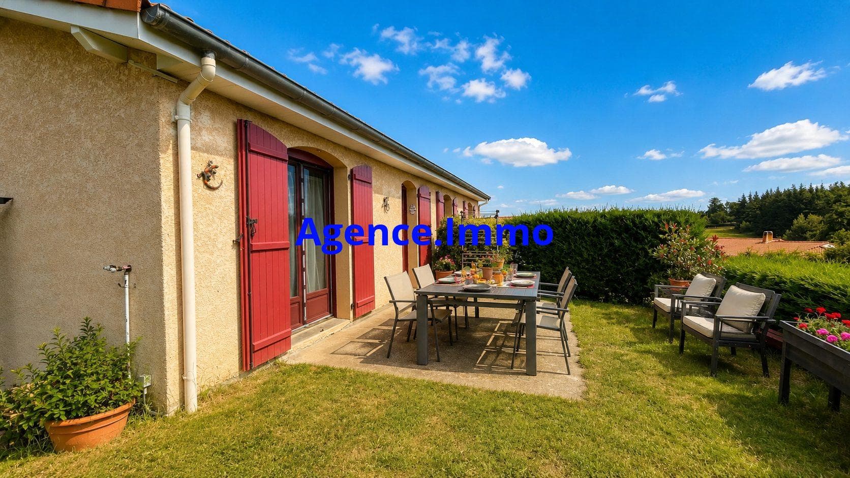 SAINT-MAURICE-EN-GOURGOIS – Belle maison familiale de 143 m² sur terrain clos et arboré de 1 050 m² — photo 2