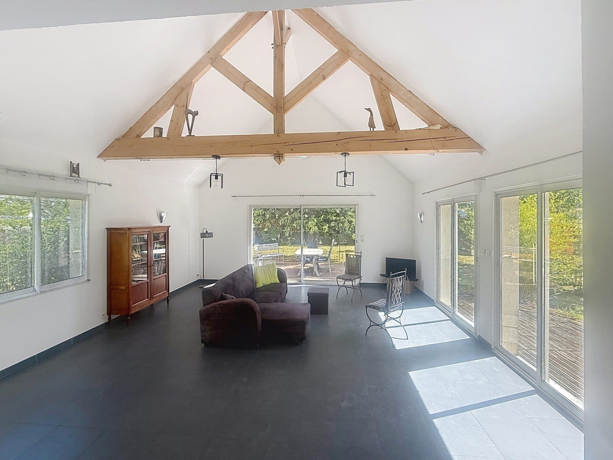 Maison avec grand espace de vie et 2 chambres de plain pied. — photo 3