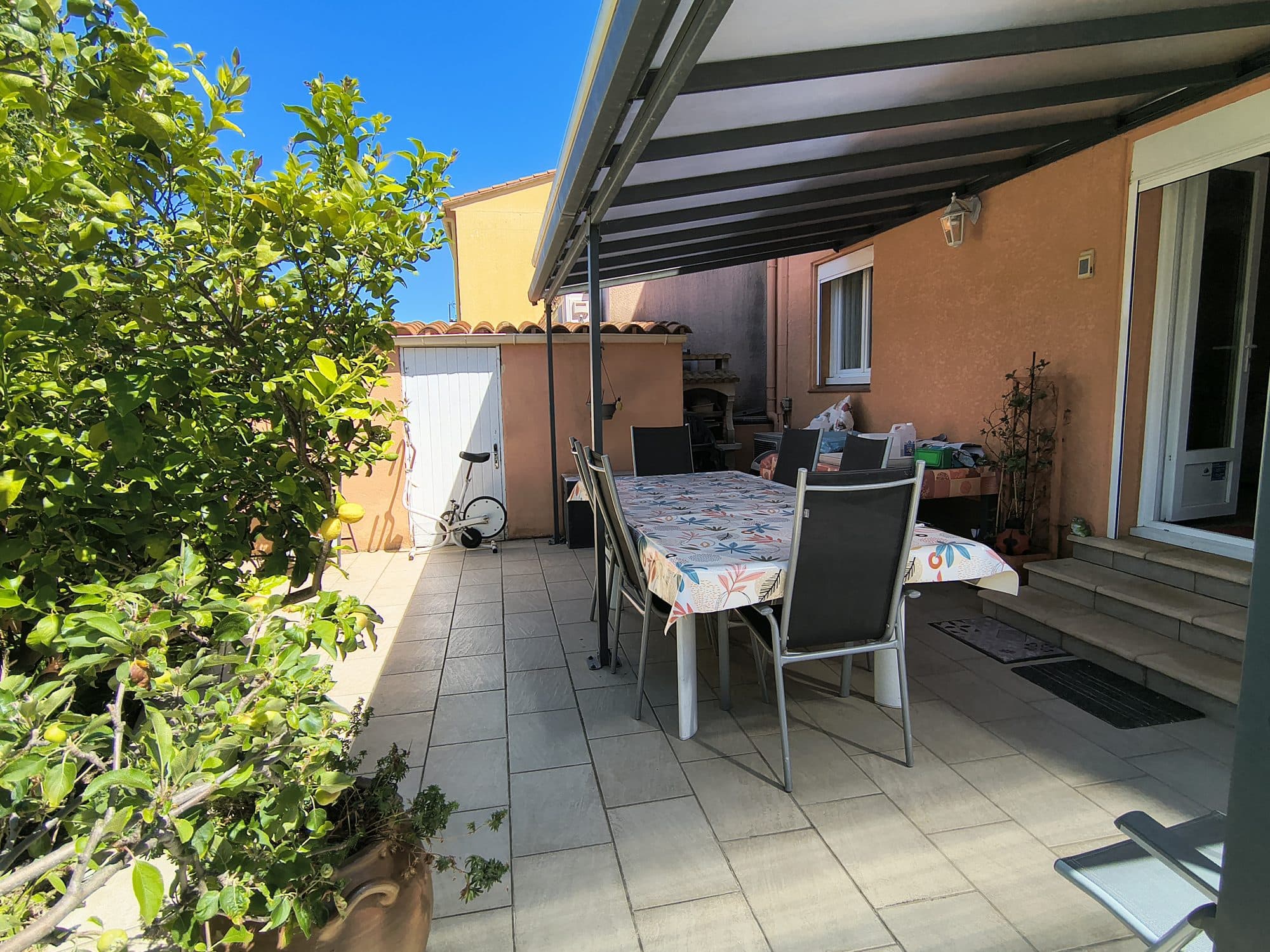 Belle maison avec piscine — photo 2
