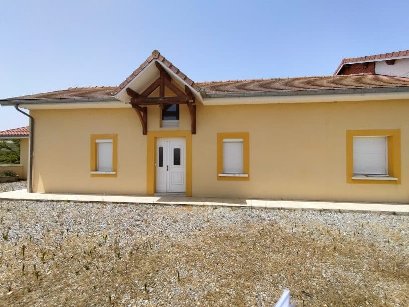 Projan (32) maison rénovée avec dépendances et terrain. — photo 2