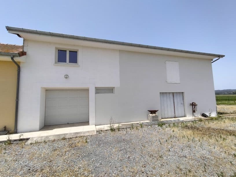 Projan (32) maison rénovée avec dépendances et terrain. — photo 3
