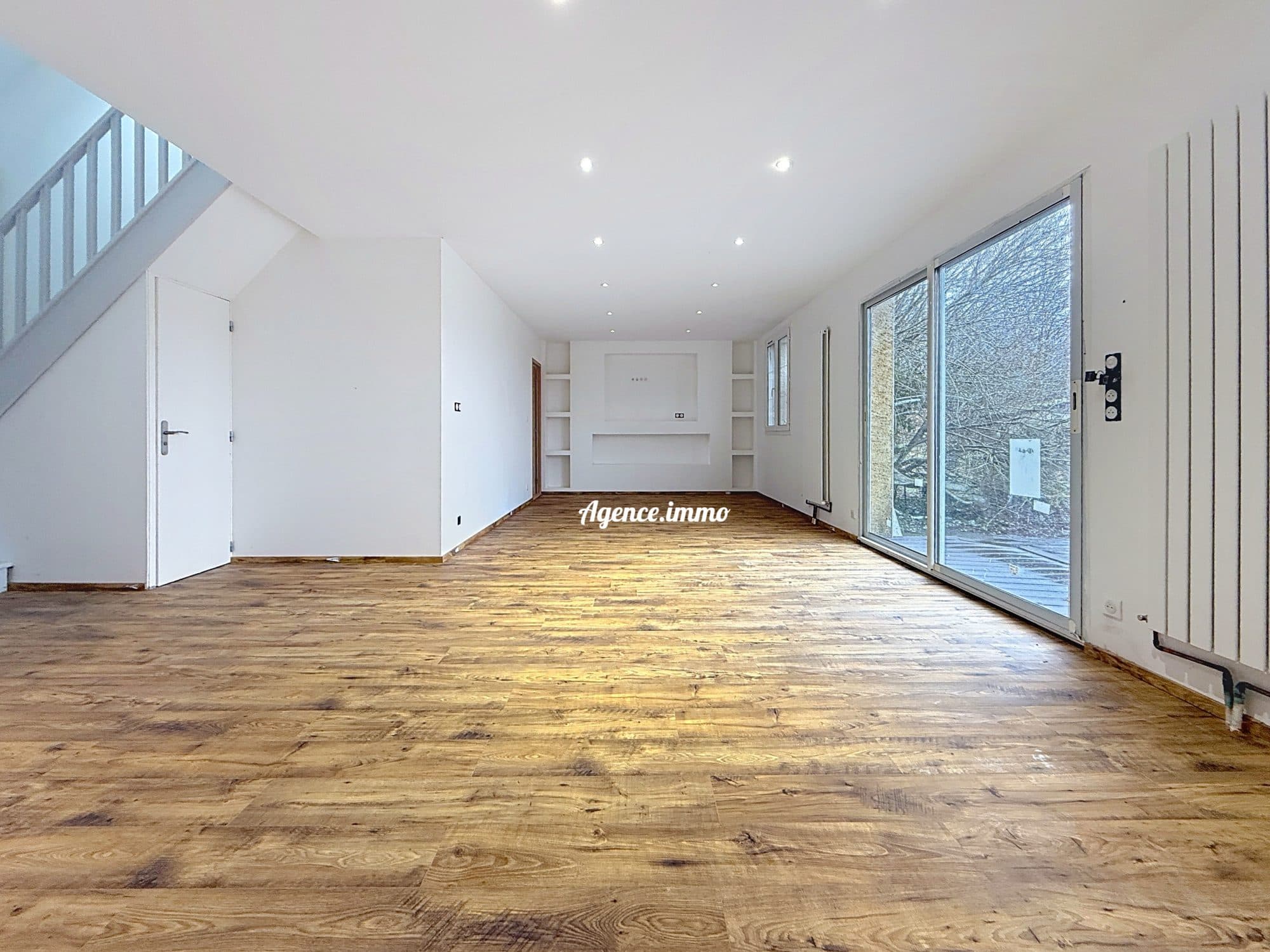 Maison 98 m² à Nouzilly