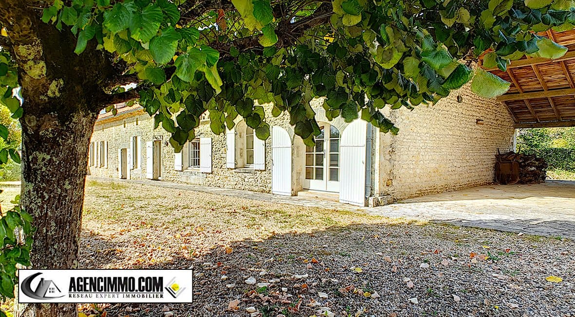Maison charentaise 8 pièces — photo 2