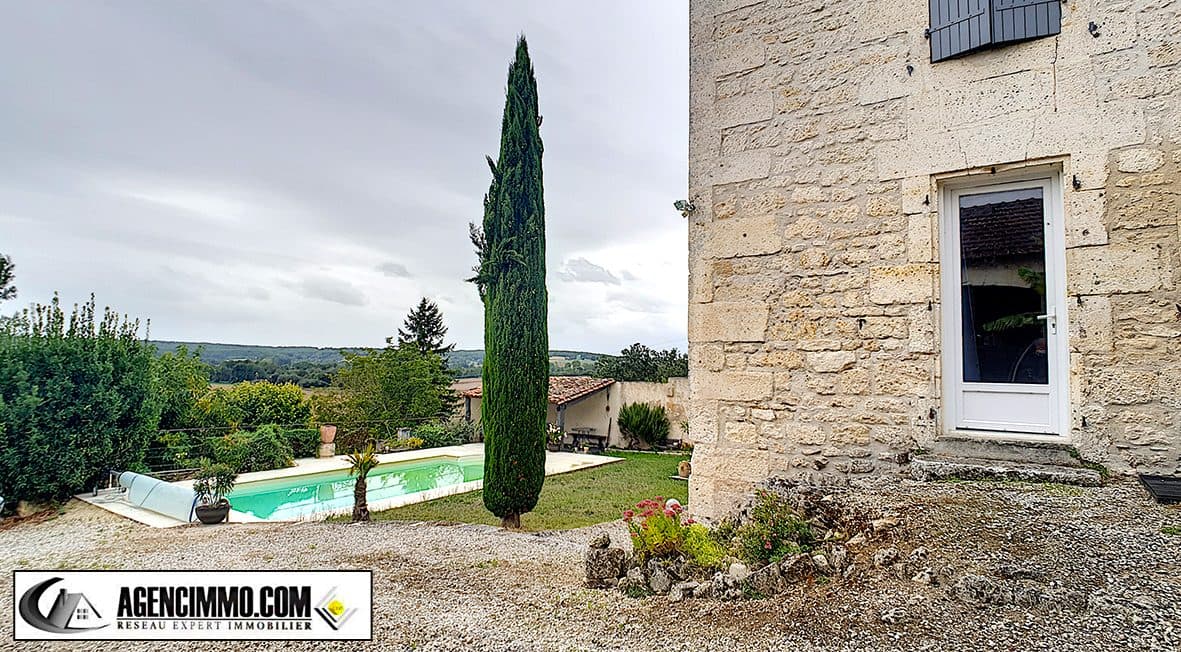 maison charentaise avec piscine — photo 2