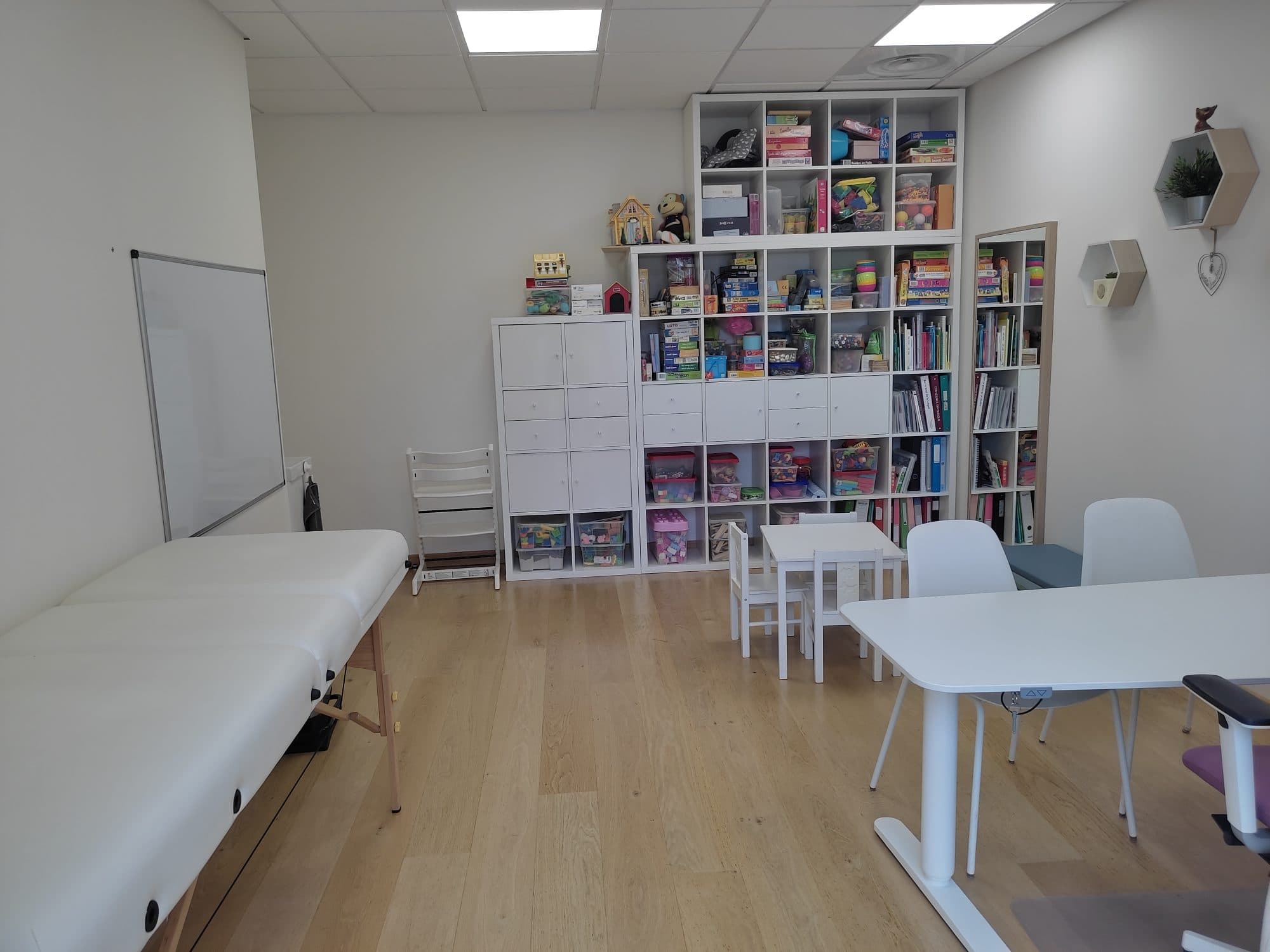 Local professionnel 94 m² à Saint-Branchs — photo 2