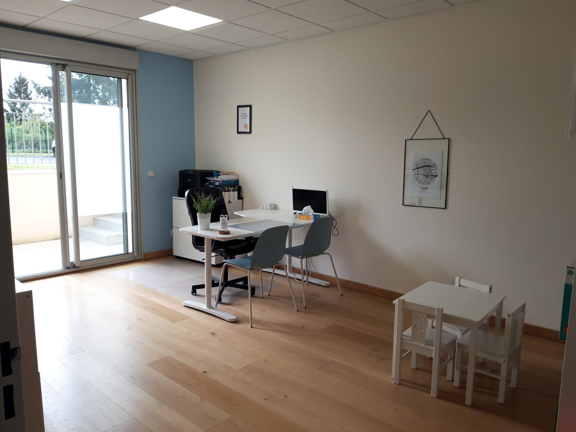 Local professionnel 94 m² à Saint-Branchs — photo 3