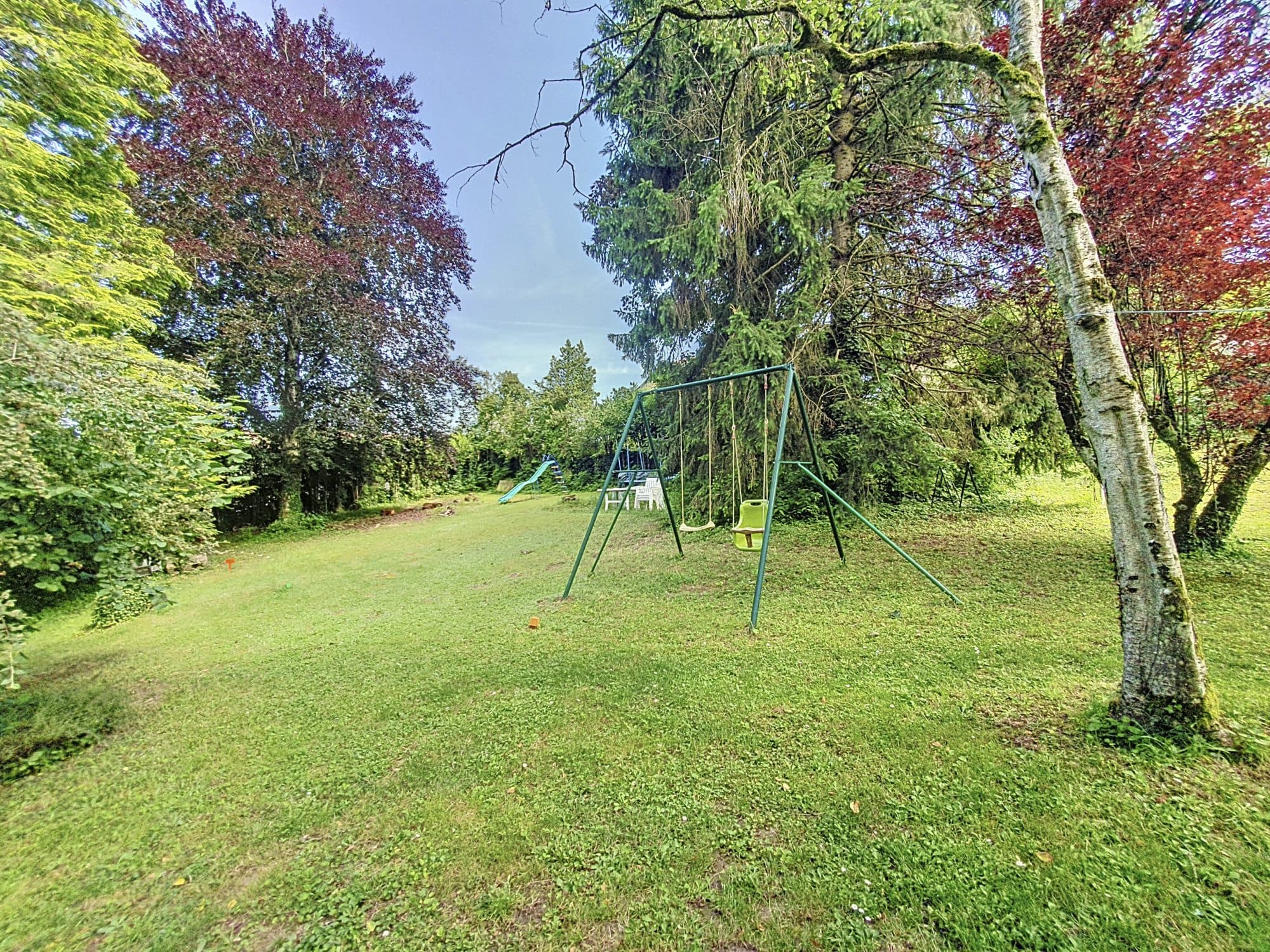 Terrain arboré 767m² — photo 2