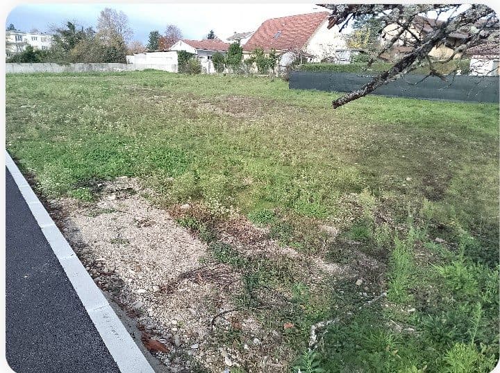 38490 Les Abrets en Dauphiné, à vendre un tres bezu terrain viabilisé — photo 2
