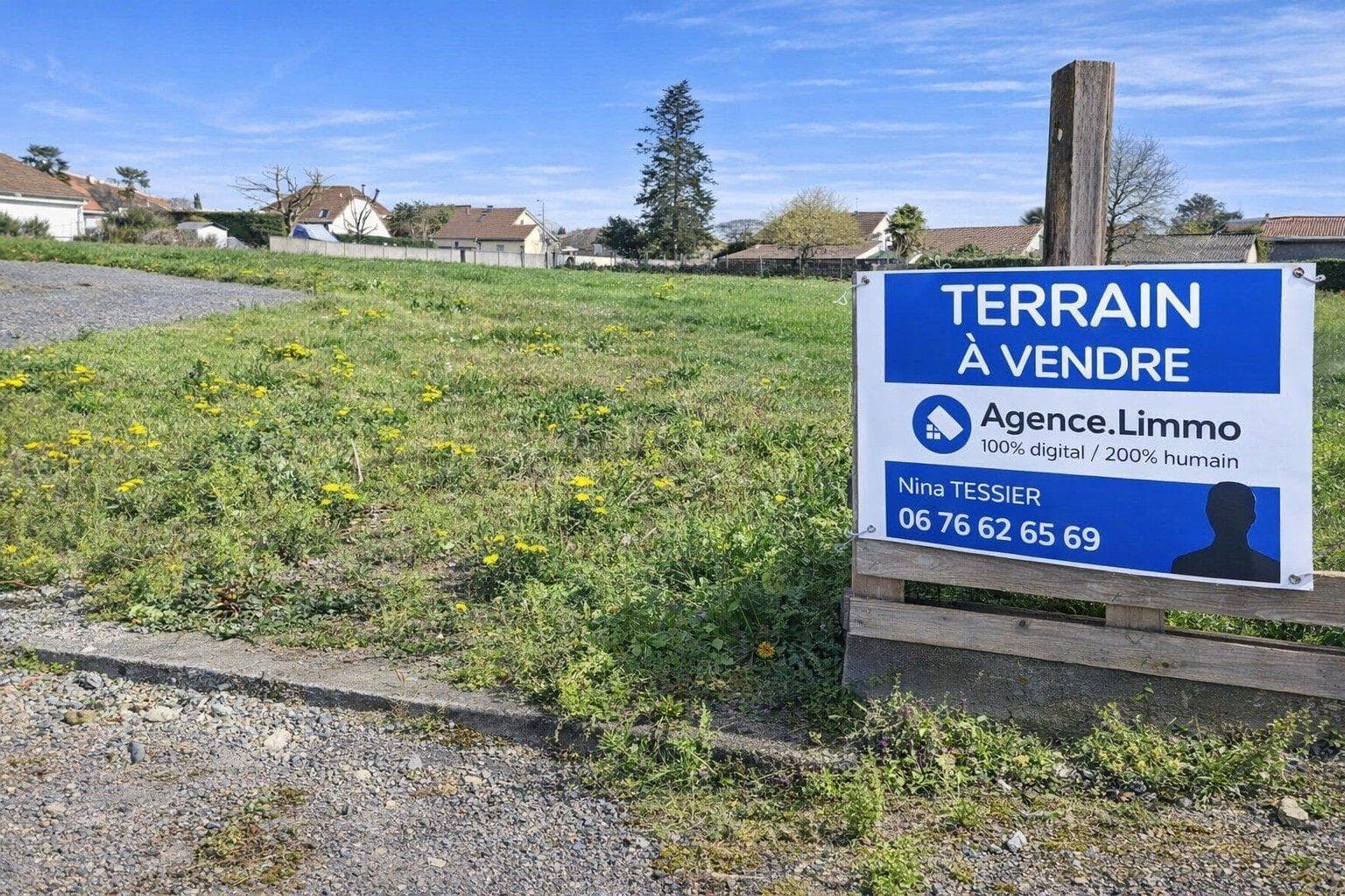 TERRAIN CONSTRUCTIBLE